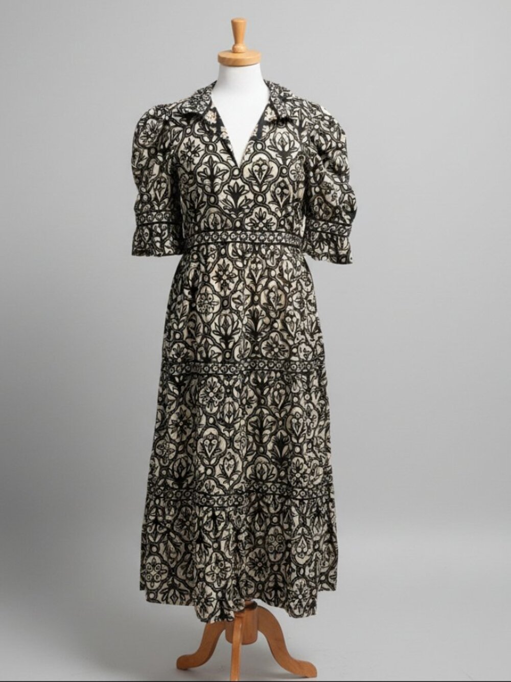Gretchen Scott tan & black floral dress, size M
